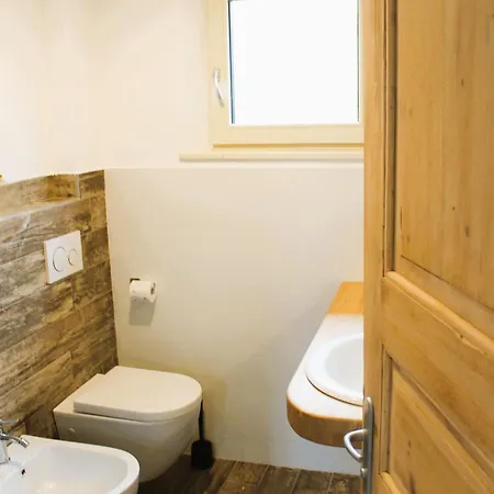 Achillea Apartment *